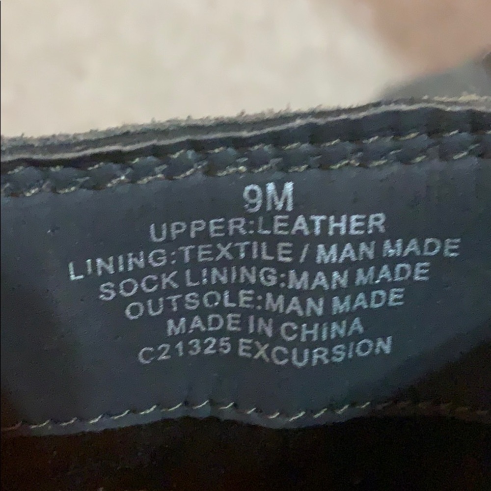 grey boots - Picture 3 of 3